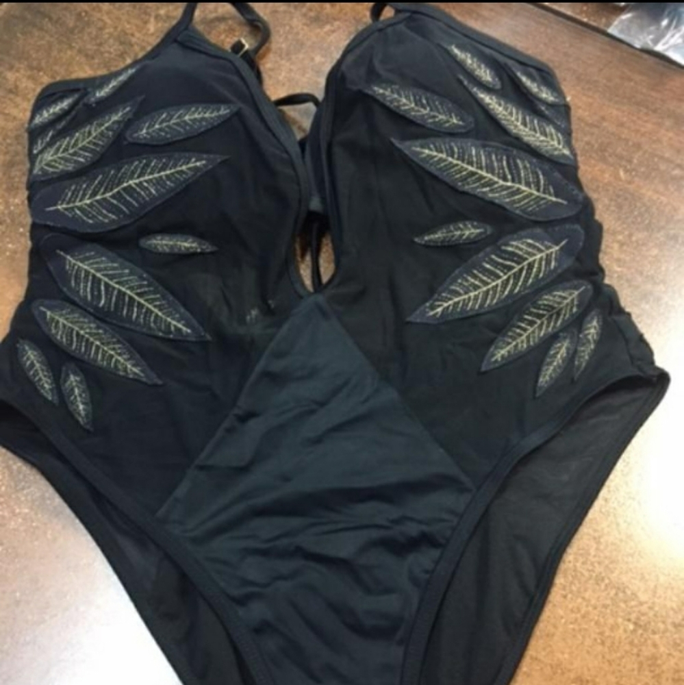 *SOLD* New! 8 [Ashley Graham] Ritzy Swimsuit - Picture 5 of 7